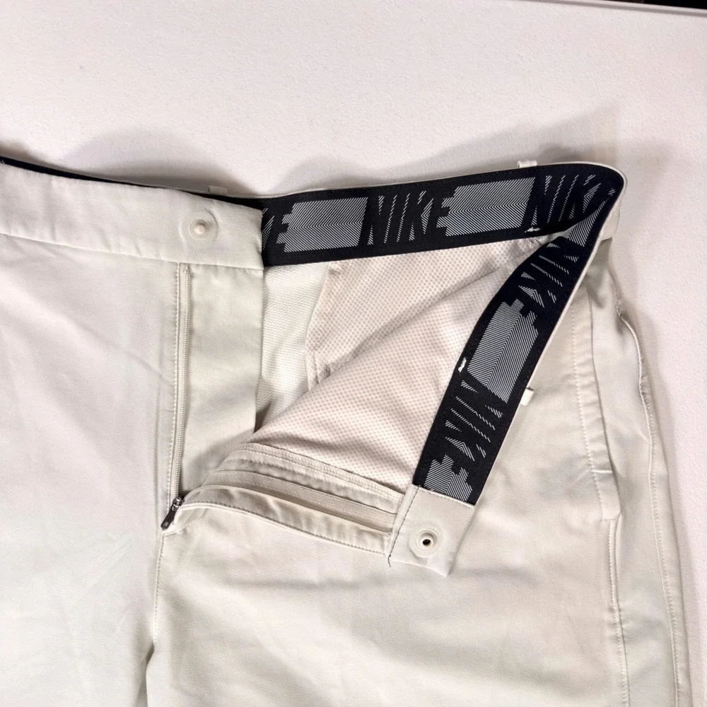 Nike Dri-FIT Golf Shorts Light Bone Beige Standard Fit Mens Size 38
